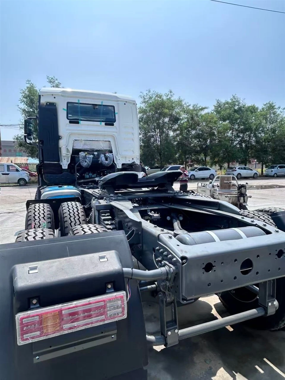 Howo TX 6x4 Tractor factory