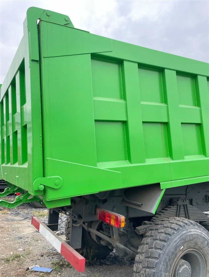 Sinotruk HOWO 6×4 Dump Truck factory