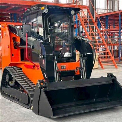 Heavy Duty Tracked Loader
